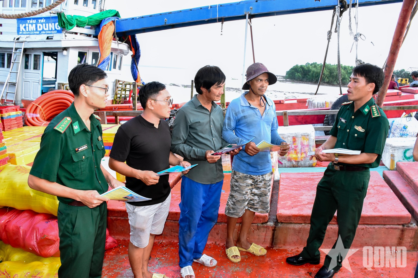 Bộ đội Biên ​phòng TP Cần Thơ đẩy mạnh tuyên truyền phòng, chống khai thác IUU